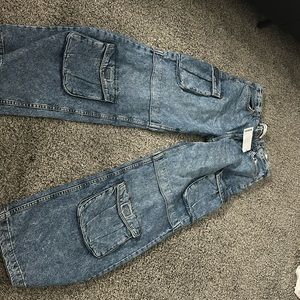 Bershka Cargo Jeans